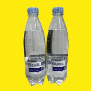 Вода мінеральна артезіанська Караван 0,5л